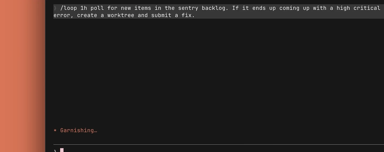 '/loop 1h poll for new items in the sentry backlog. If it ends up coming up with a high critical error, create a worktree and submit a fix.'라고 입력한 터미널 화면.
