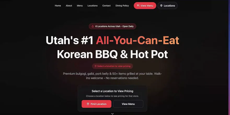 강연 슬라이드 화면: 어두운 배경에 「Utah's #1 All-You-Can-Eat Korean BBQ & Hot Pot」 제목, 지점 선택 버튼과 메뉴 버튼이 있는 한식 바비큐 식당 웹사이트. 케이티 딜이 개성 없는 좀비 UI의 예로 보여 준 화면이다.